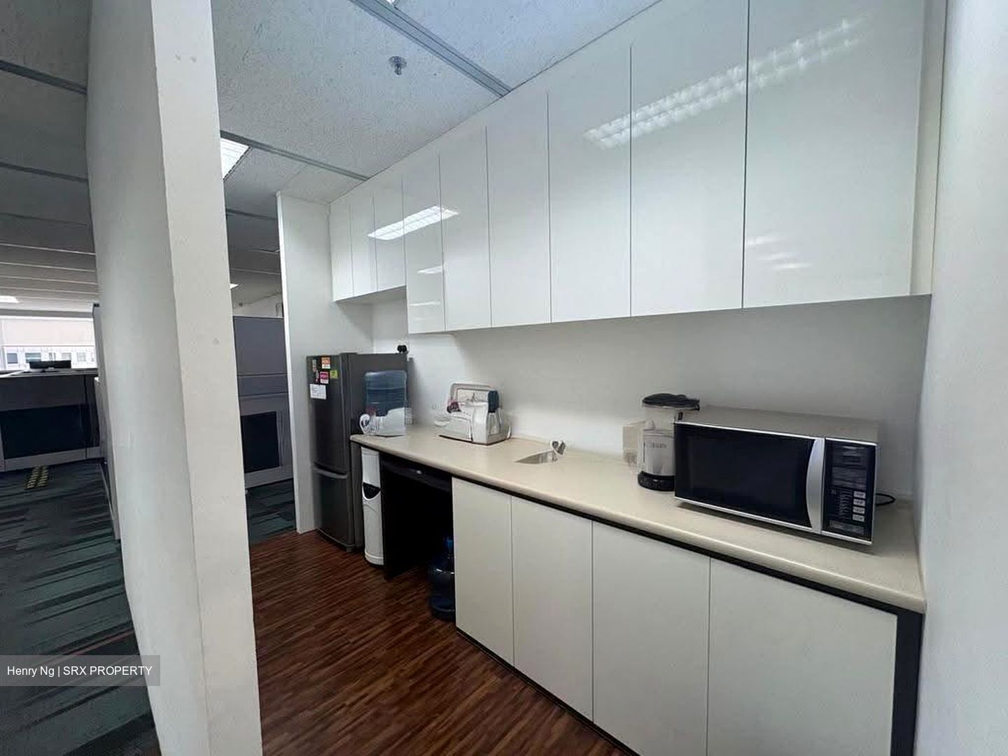 Singapore Land Tower (D1), Office #628743121